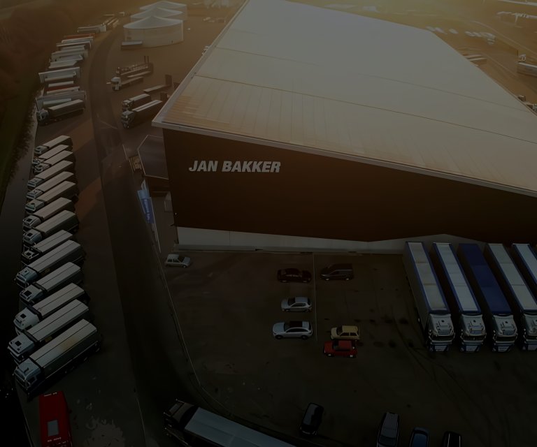 bakker (7) dunkel